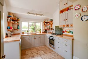 Kitchen- click for photo gallery
